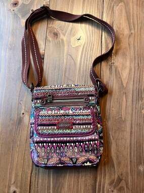Sakroots Artist Circle Small Flap Messenger Crossbody Bag in Rainbow Spirit Dese